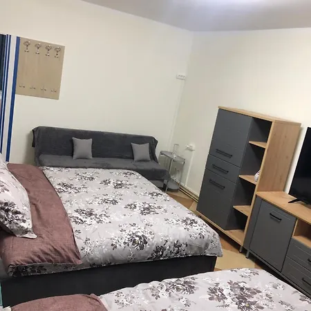 3 6 -7 Pers Lägenhet *